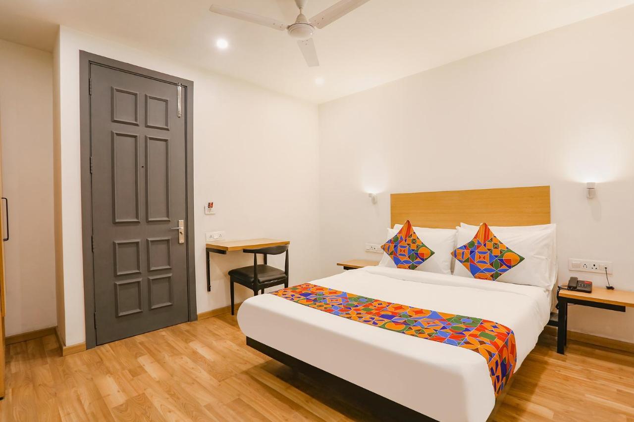 Fabexpress D2 Paschim Vihar Hotel Delhi  Ngoại thất bức ảnh